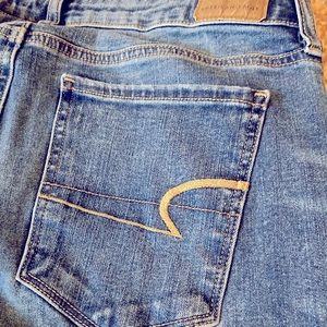AE Hi Rise Jeans
